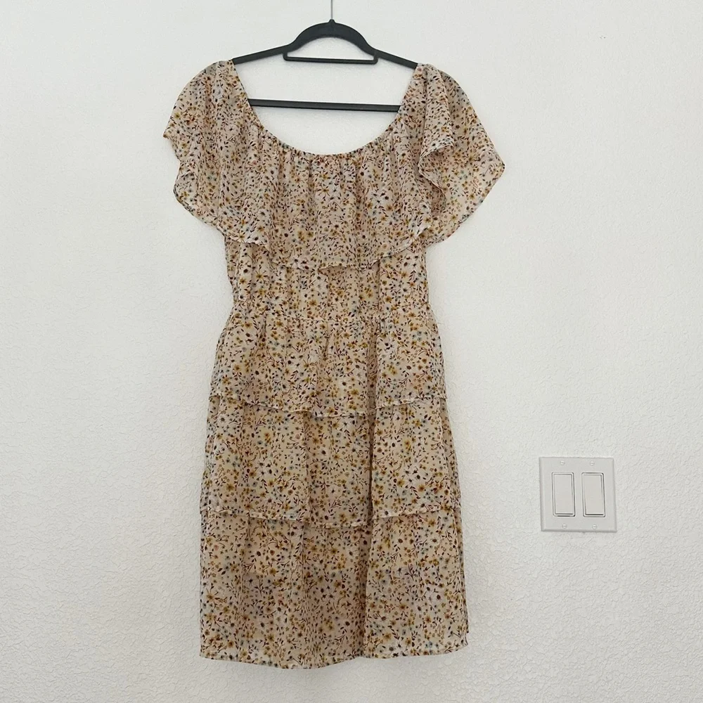 ๐ Off Shoulder Floral Dress - Picture 1 of 4